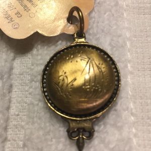 Vintage button necklace charm. Sweet design.
